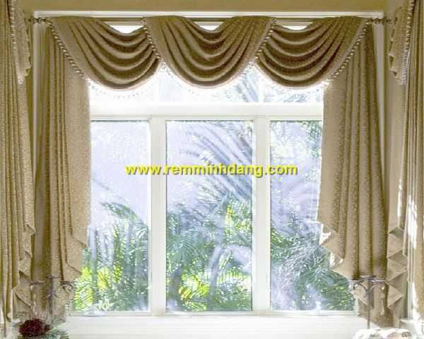 Các mẫu rèm cửa trang trí yếm võng hay còn gọi là yếm quả